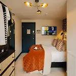 Hotwells I Your Apartamento *