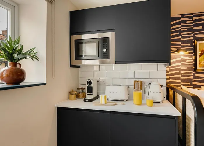 Hotwells I Your * Bristol